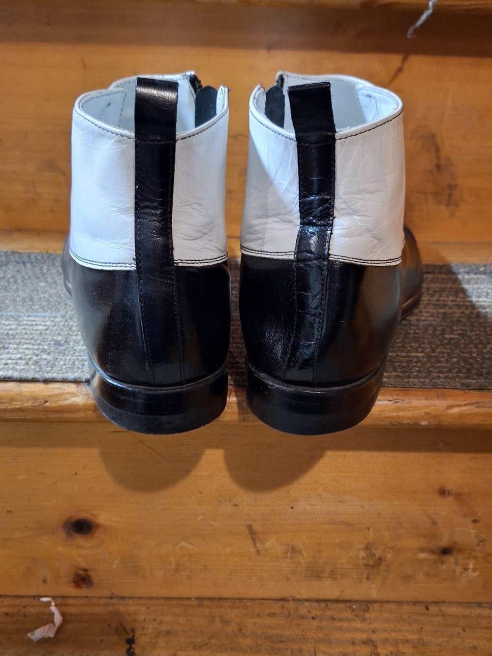 Men's Stacy Adams Two-Tone Black and White Leather Dress Boots, 11D - Picture 4 of 11